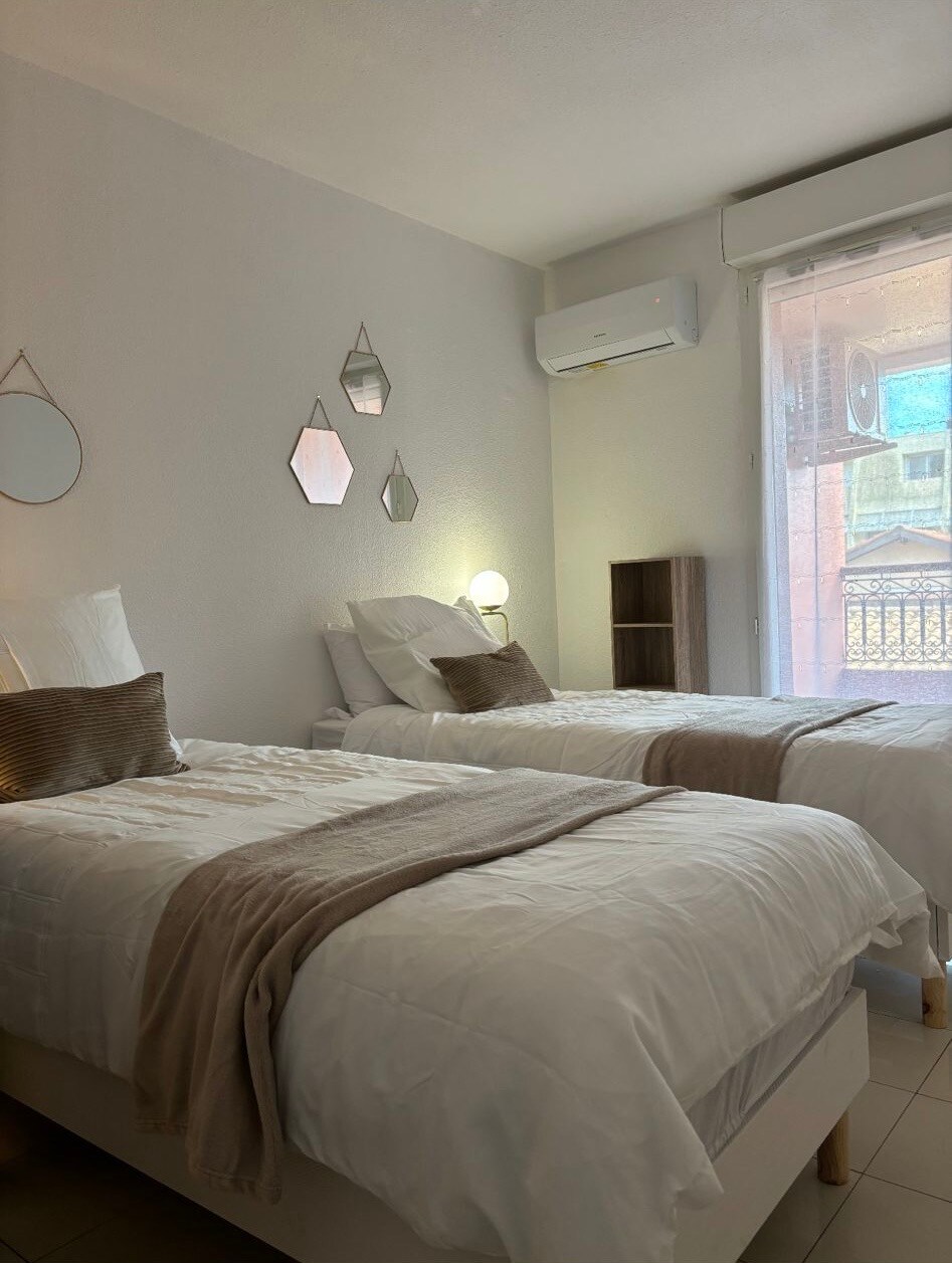 غرفة النوم 2