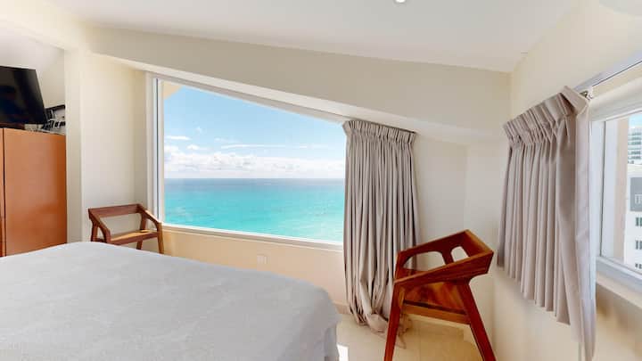 Ადექით და გაანათეთ ზღვის უდიდებულესობა. 8x10 ფანჯარა, რომელიც აკრავს თქვენს ყოველდღიურ დოზას თვალწარმტაცი სილამაზით. ☀️