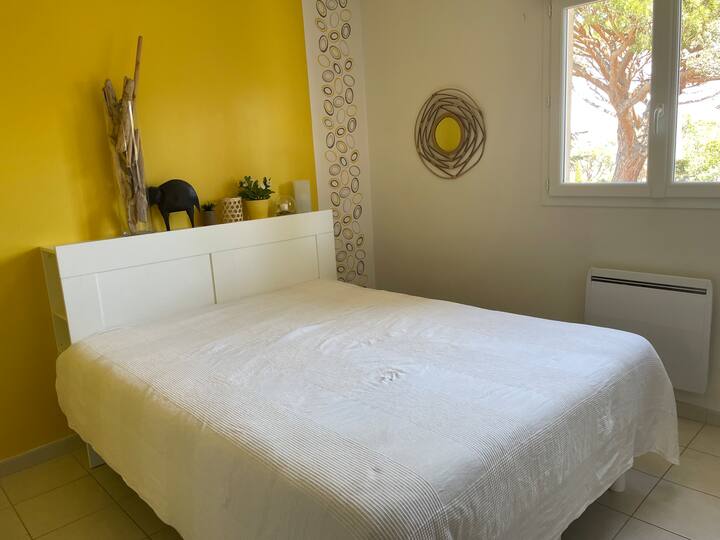 საძინებელი 1