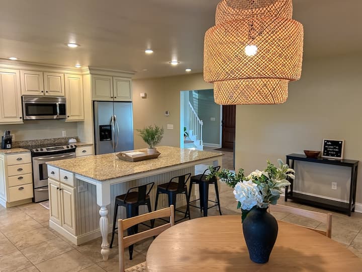 The Newburgh Nest Houses for Rent in Newburgh, Indiana, United States