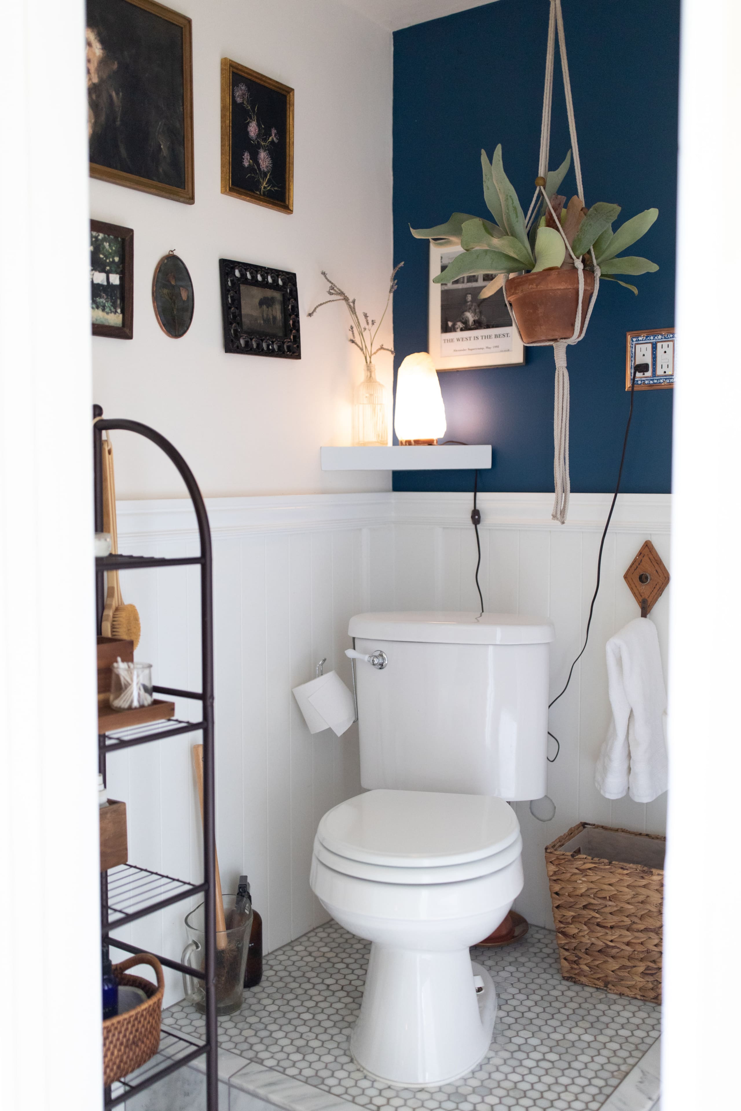Quiet Kona Retreat • Light-filled, Curated Space - Image 20