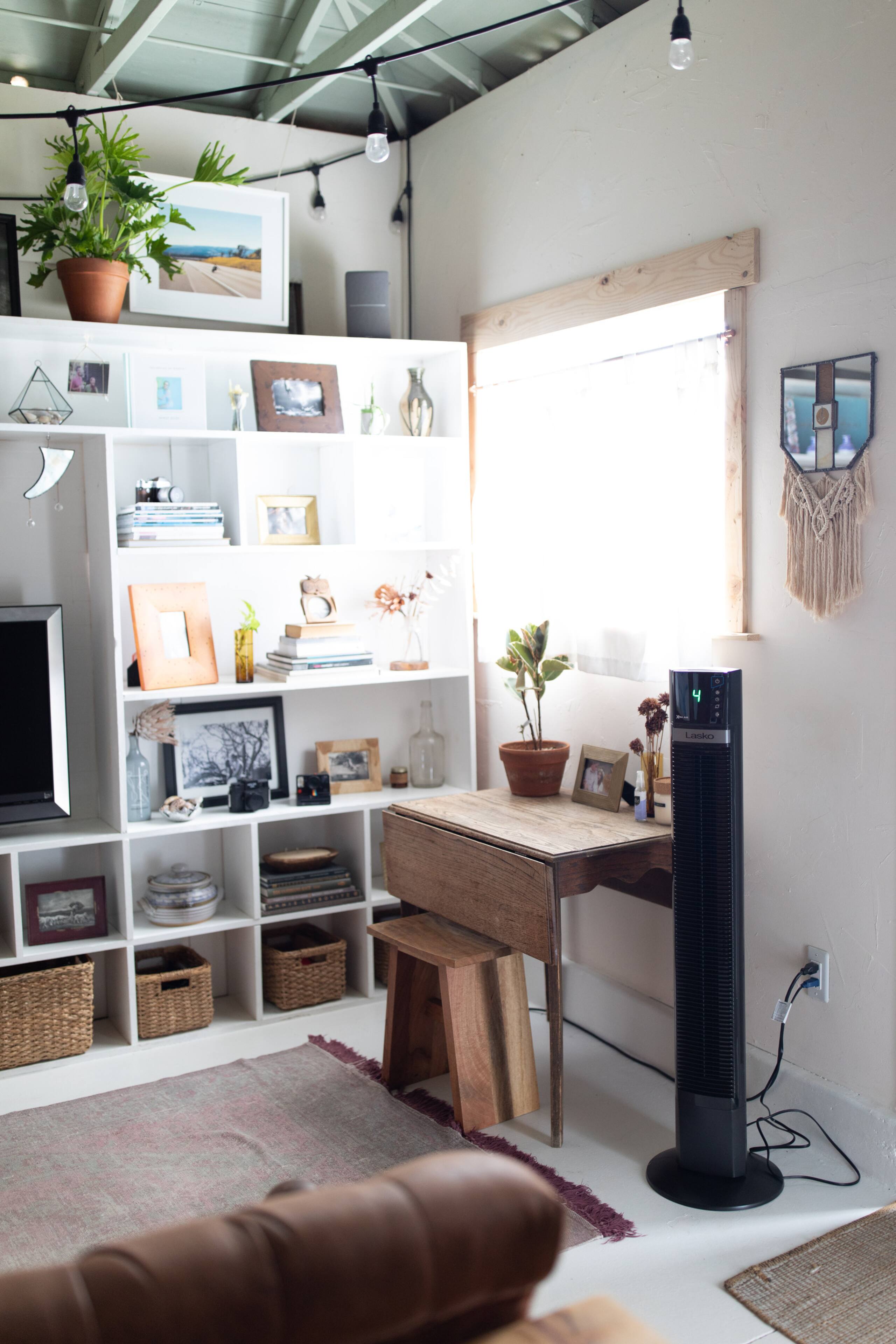 Quiet Kona Retreat • Light-filled, Curated Space - Image 7