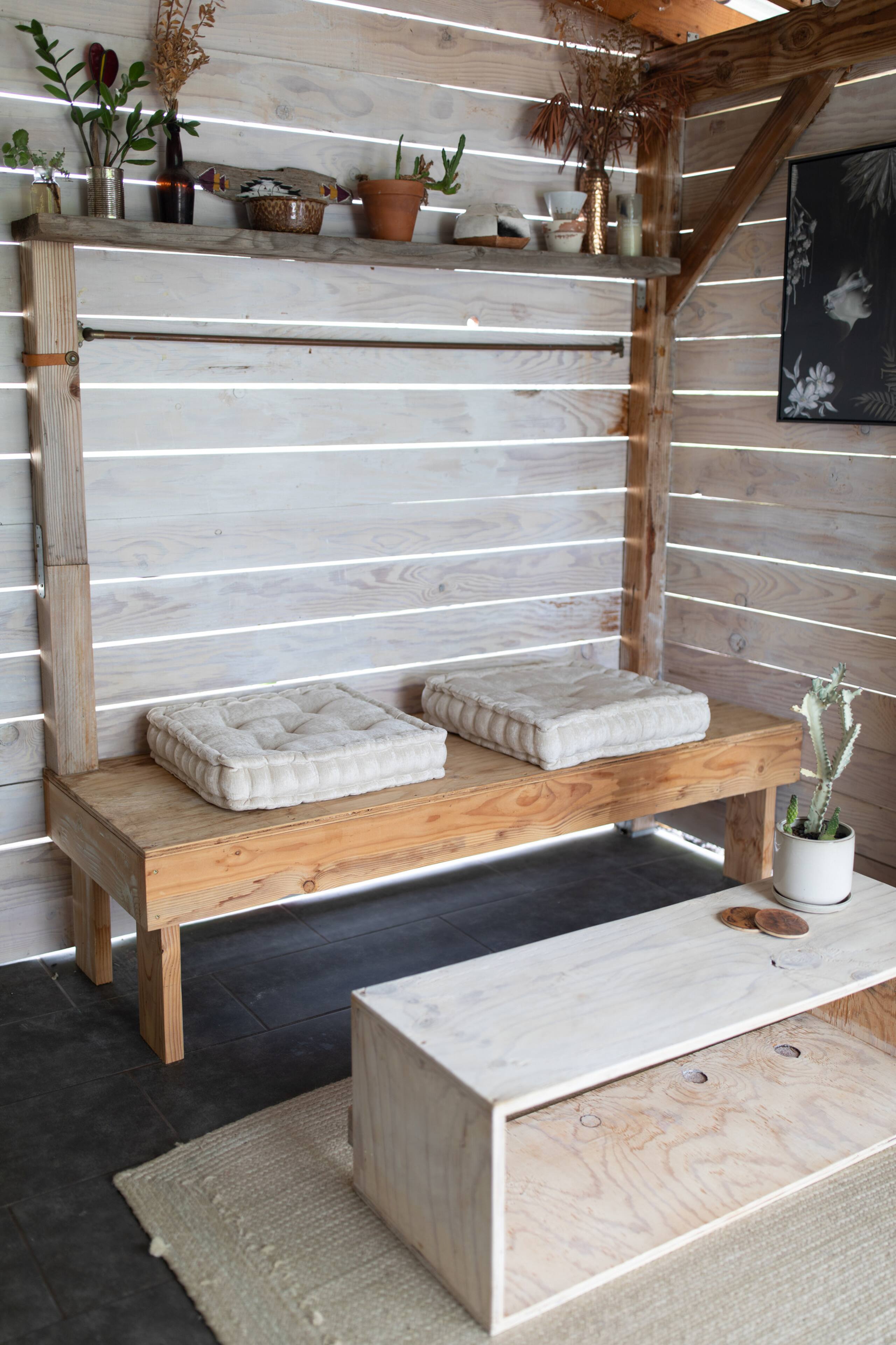 Quiet Kona Retreat • Light-filled, Curated Space - Image 26
