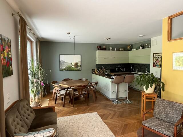 Stadtwohnung mit grünem Ausblick