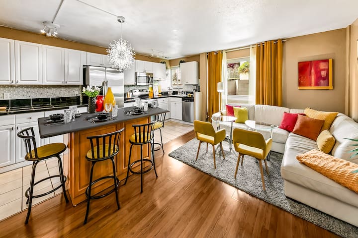 Holiday special 50% off nightly rate til New Year!