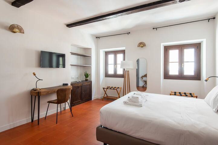 Gorgeous Trastevere Duplex gallery image 4