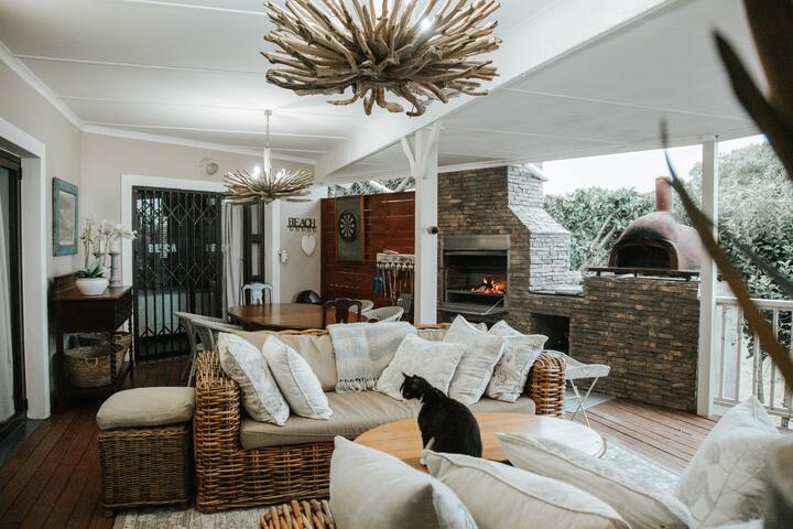 Morgs Beach House - Kei Mouth