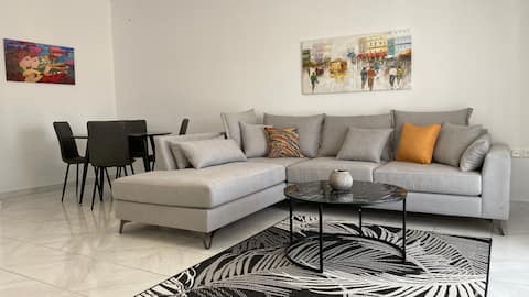 Golden Flower Luxury Apartment