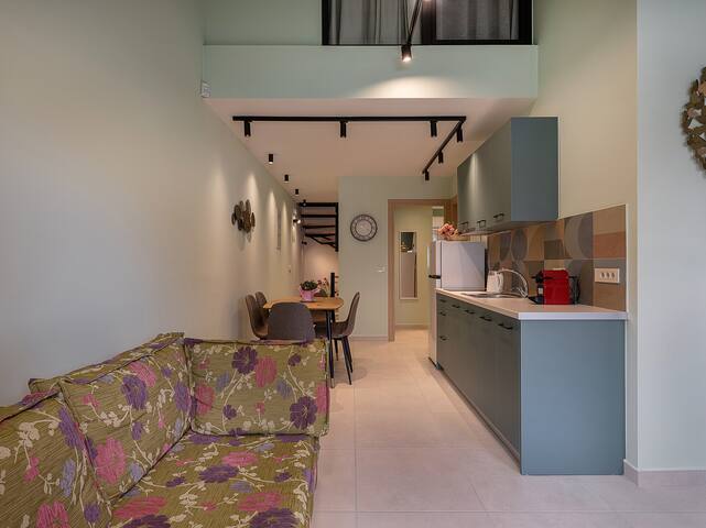 M City Residence Cozy and quiet, right in the city