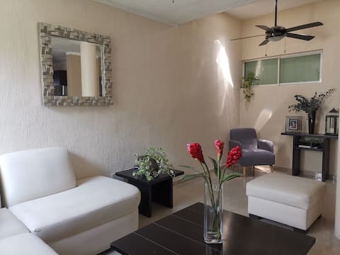 Popular Airbnb listing: Charming house/Great location/GNP Forum/Beach in Fraccionamiento Las Américas Mérida