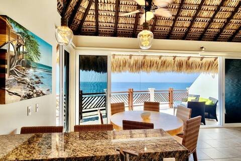 Beachfront Penthouse, Puerto Escondido Vivo Resort
