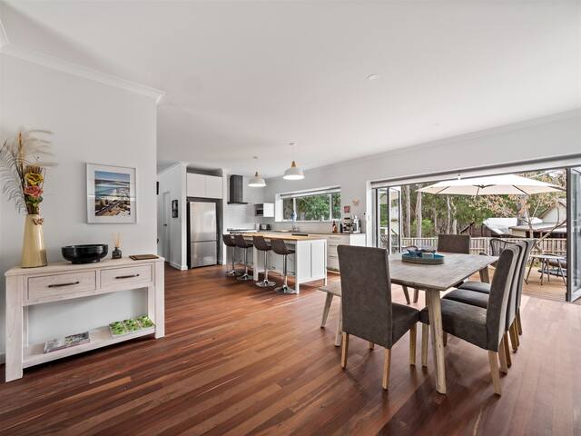 Pedaler’s Rest | Heart of Town, Edge of Forest gallery image 3