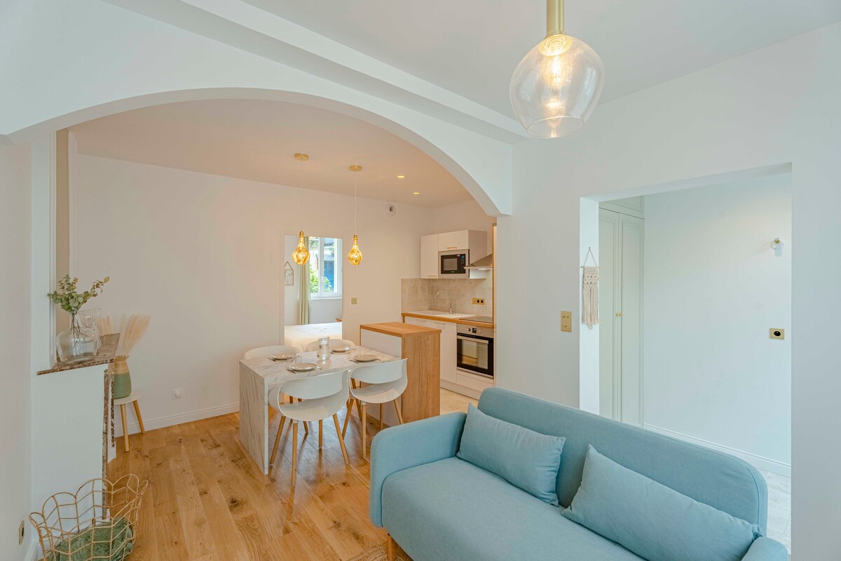 Top Airbnb: Small Cozy Apartment near Historic Center à Caen