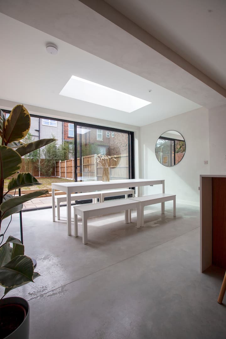 The Modern House Two - Manchester