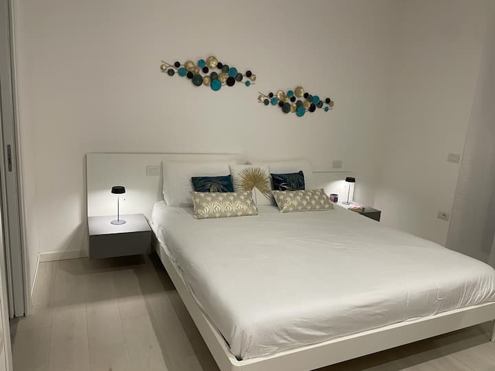 საძინებელი 1