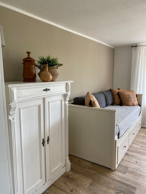 Successful Airbnb property: Garden house by the park in Potsdam