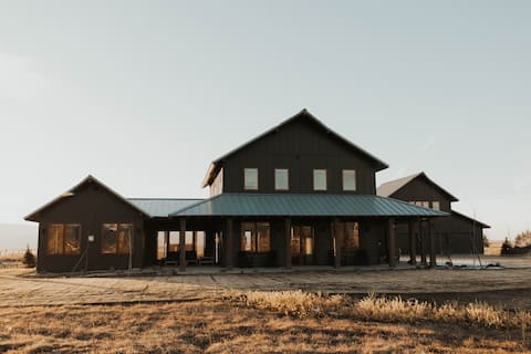 Large Hot Tub & Teton Views
