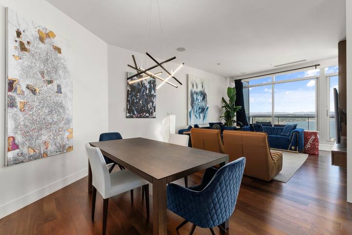 Ultra Luxury Sky Oasis with Breath-taking views gallery image 5