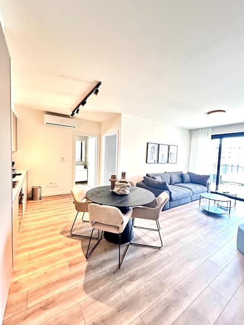 WB 205 - Sunset Gardens