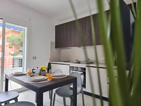 Grey house 5 100 meters from the sea