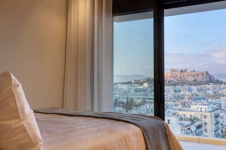 Elegant Penthouse Acropolis View gallery image 2