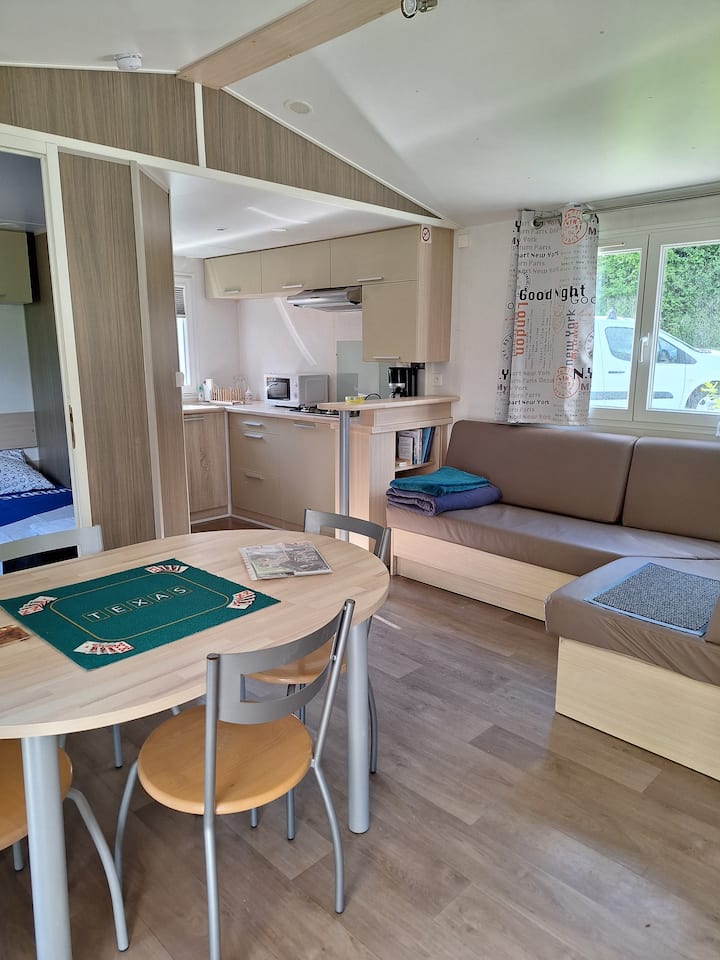 Camping Bord Du Lac  Au "Musan" Pied Du Vercors - Pont-en-Royans