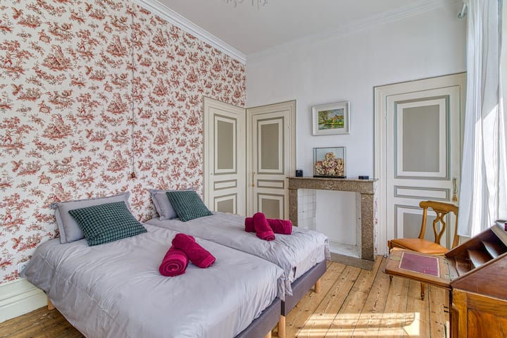 غرفة النوم 1