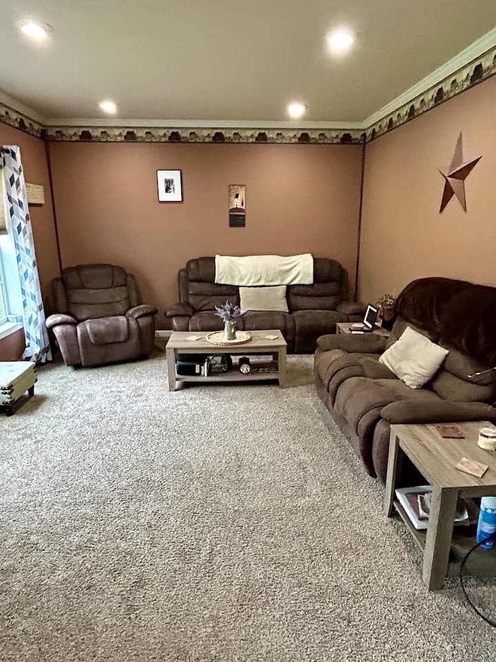 Large Country Home - Cooperstown, NY