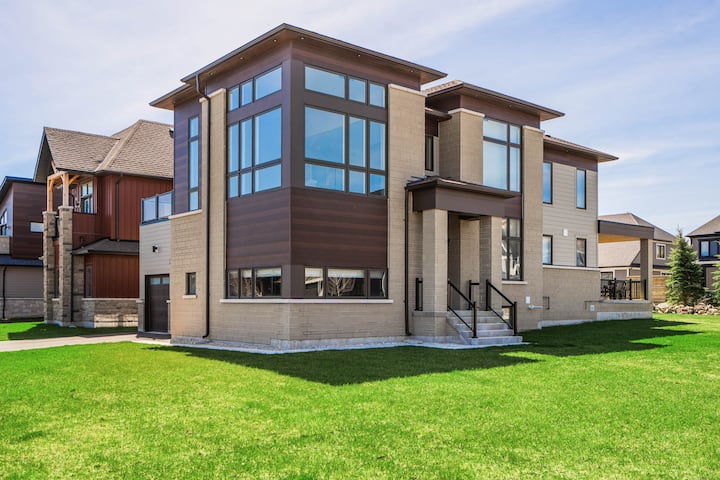 Luxury  Home In Blue-mountain! - Collingwood