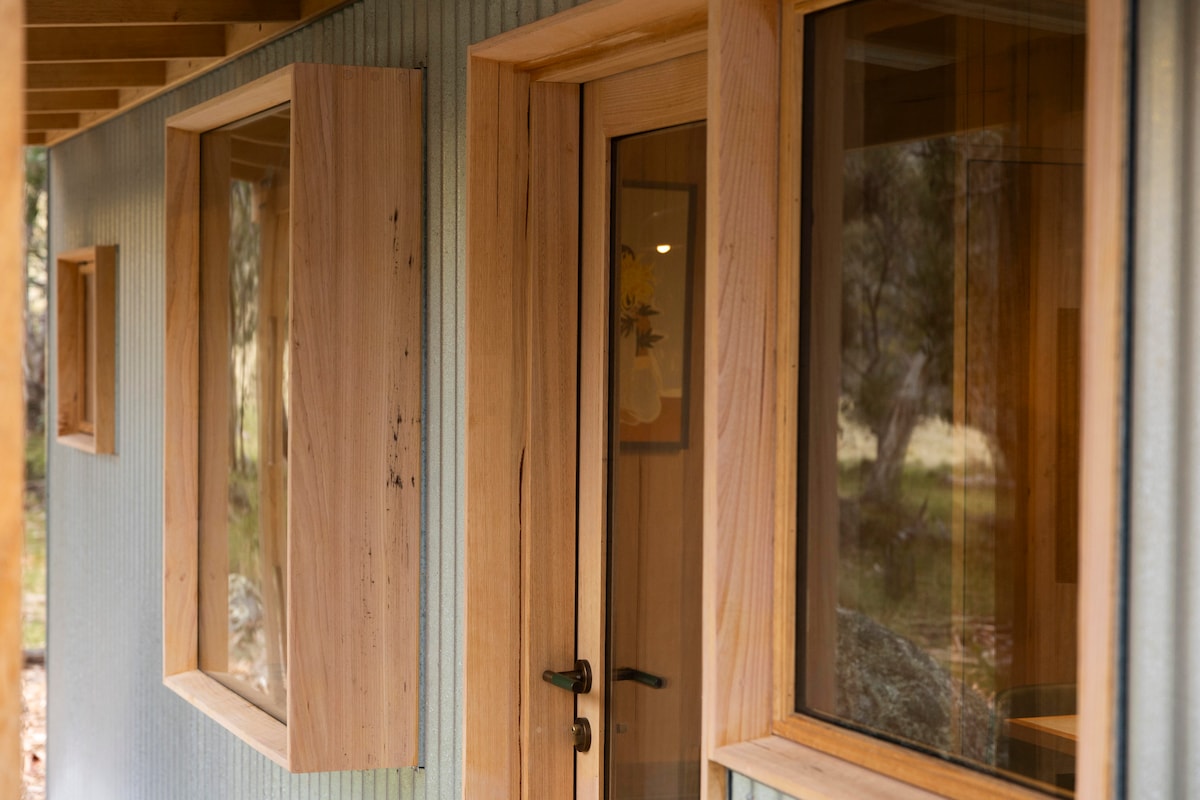 Top performing Airbnb: Luxury Cabin in the Snowy Mountains in Jindabyne