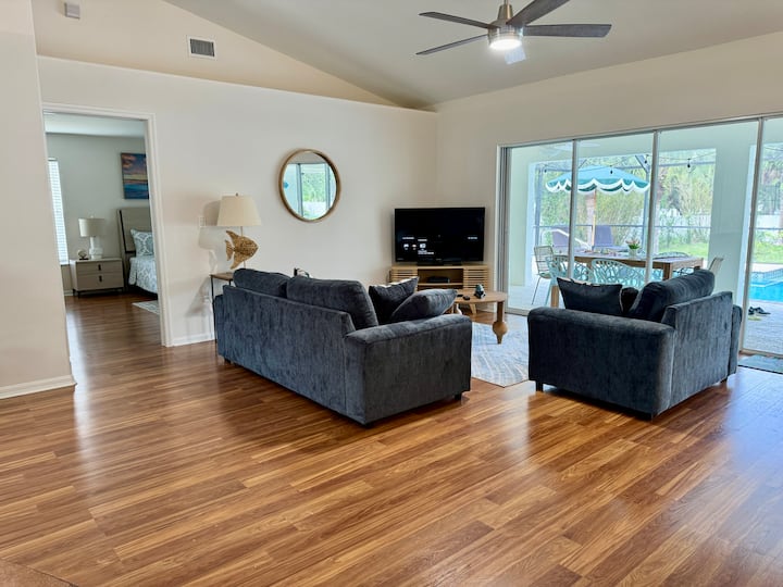 Marbella's Retreat-heated Pool•ping Pong Table. - Lehigh Acres, FL