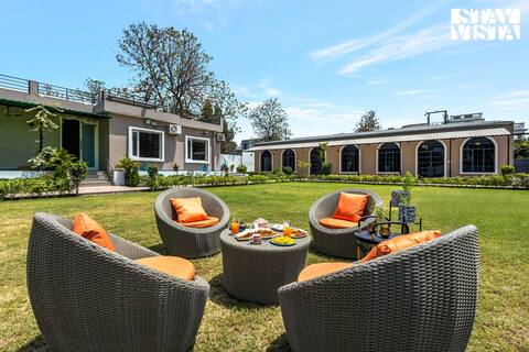 StayVista at Arcadian Manor w/ Pool, BBQ
