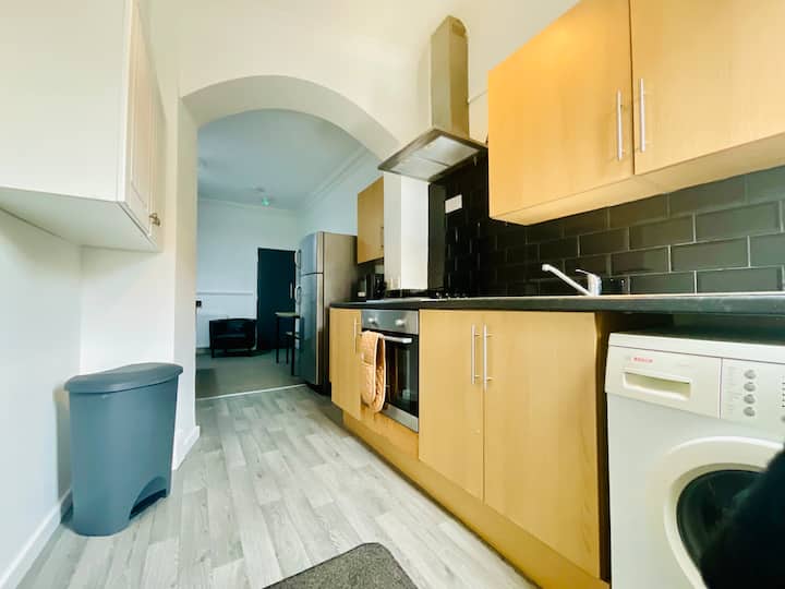 Big Bedroom With A Private Bathroom. - Barnsley