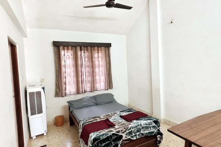 Bedroom 1 image 1