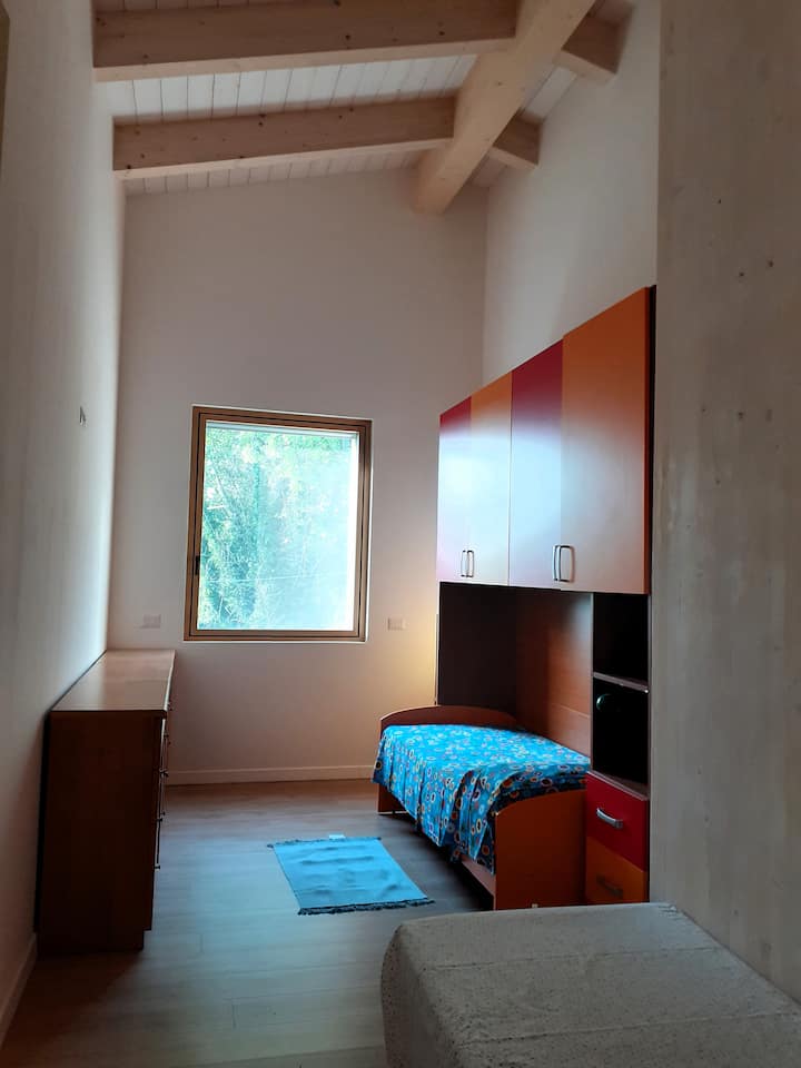 Dhomë gjumi 2