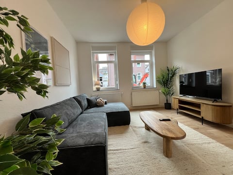BRiGHT: Modern | Kitchen | Washing | Parking