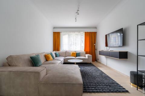 La Louve | BIG Airbnb in the capital +Free Parking