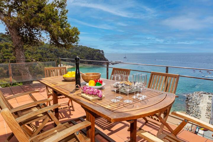 Chalet amb piscina a la platja gallery image 3