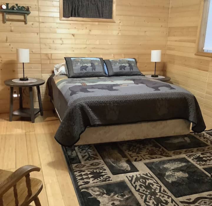 Hoofdslaapkamer in kelder