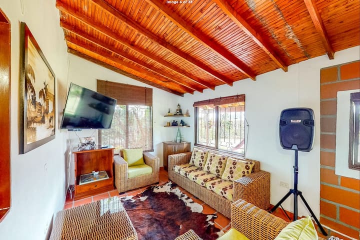 Estate In Rionegro! Pool, Jacuzzi And Yoga Decks! - Marinilla
