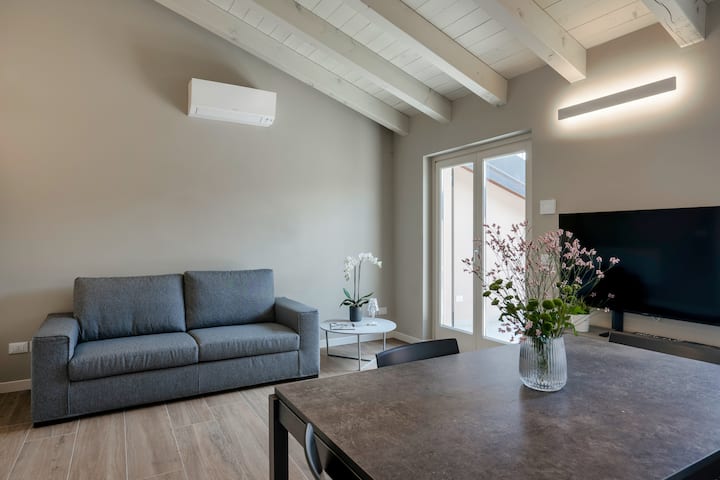 Garibaldi Apartment 3 (Parking) - Brescia