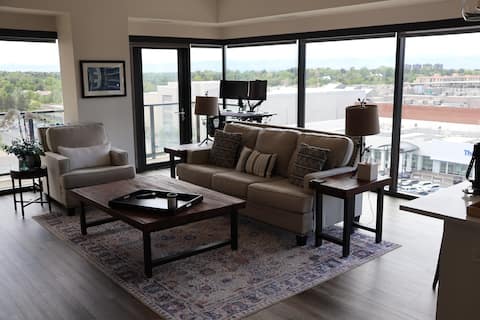 Popular Airbnb listing: Cherry Creek Splendid Comfort in Cherry Creek