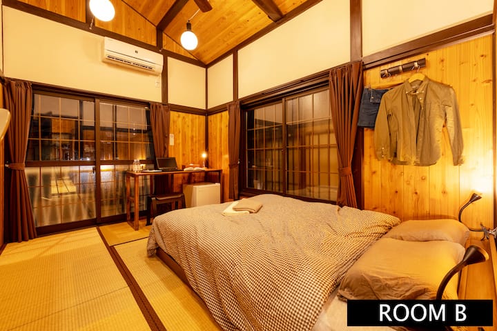 ROOM B