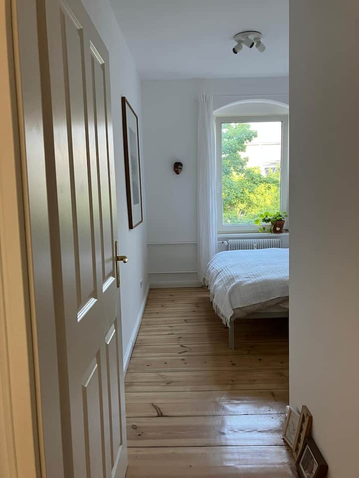 საძინებელი 1