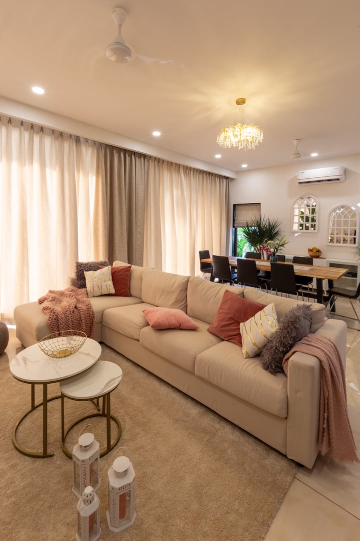 Living room image 3