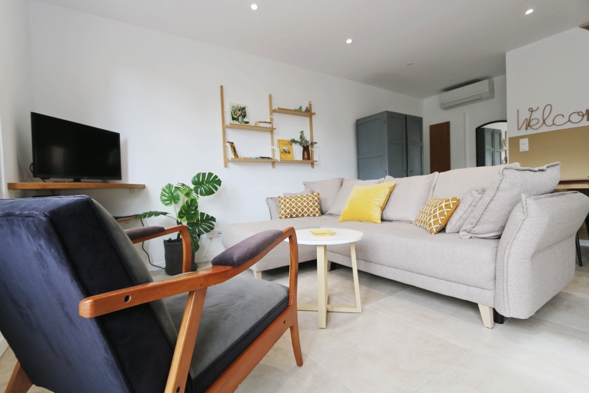 Top Airbnb: Biz' Appart, charm and comfort in the heart of the village in Seine Et Marne