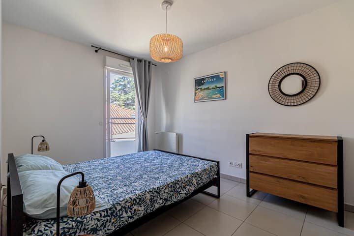 Тиха стая, която ви очаква с легло 140*190