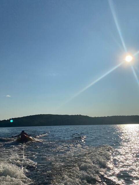 Muskoka lakefront retreat on beautiful Doe lake!