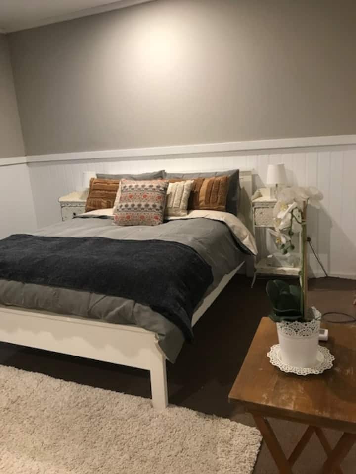 Glen Rose Cottage - Tamworth