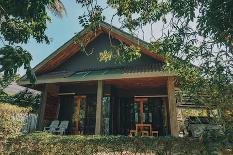 A big villa next to the river for 2-4 ppl